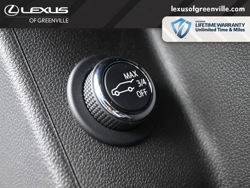 Used 2023 Cadillac XT6 Premium Luxury FWD image 15