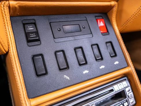 Used 1992 Ferrari Mondial T Cabriolet image 21