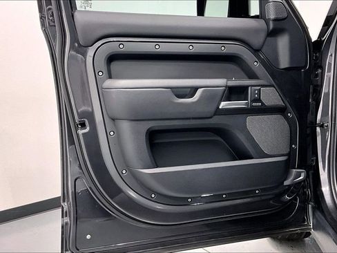 Used 2024 Land Rover Defender 110 Carpathian Edition image 21