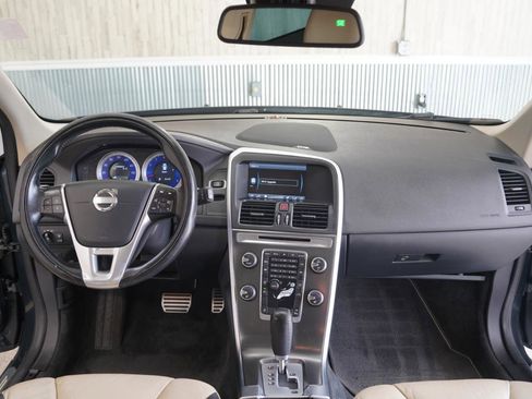 Used 2012 Volvo XC60 T6 AWD/4WD image 17