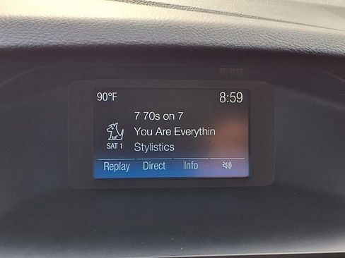 Used 2017 Ford Focus SE FWD image 28