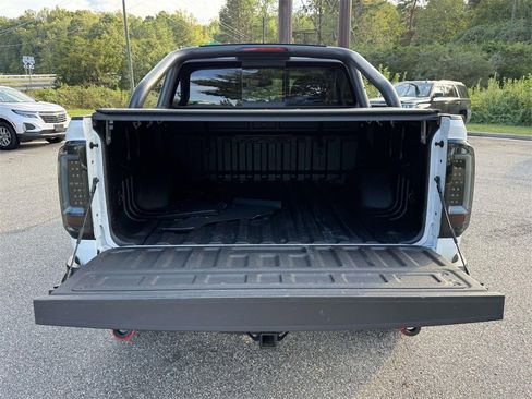 Used 2022 Chevrolet Colorado ZR2 w/ Colorado ZR2 Bison Edition image 16