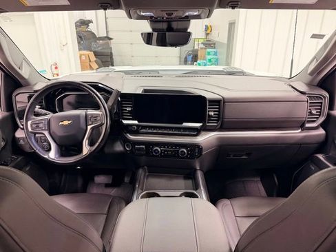 Certified 2024 Chevrolet Silverado 3500 LTZ w/ LTZ Plus Package AWD/4WD image 21
