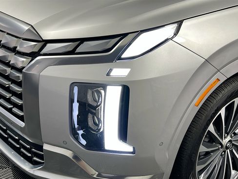 Used 2025 Hyundai Palisade Calligraphy image 11