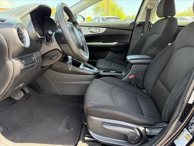 Used 2023 Kia Forte LXS FWD image 6