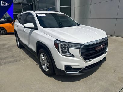 Used 2024 GMC Terrain SLE w/ Driver Convenience Package
