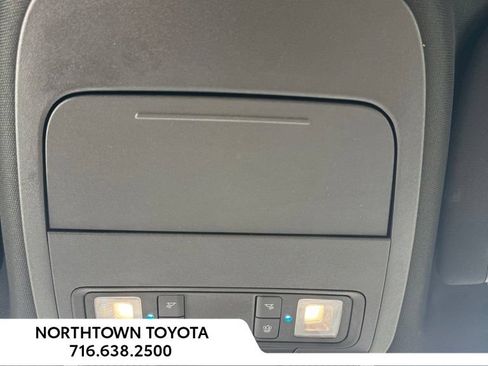 Used 2023 Ford F150 XLT AWD/4WD image 32