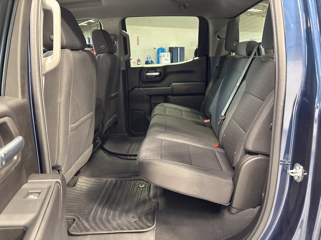 Used 2022 Chevrolet Silverado 1500 Custom AWD/4WD image 30