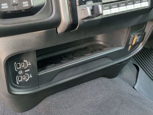 Used 2025 RAM 2500 Tradesman image 33