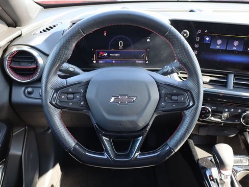 Used 2024 Chevrolet Trax RS w/ Driver Confidence Package image 16