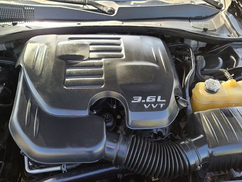 Used 2016 Chrysler 300 S AWD/4WD image 13