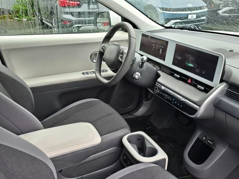 Used 2024 Hyundai Ioniq 5 SEL RWD image 10