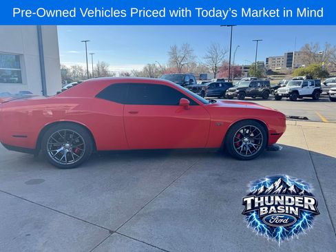 Used 2016 Dodge Challenger SRT w/ Technology Group image 8