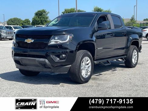 Used 2020 Chevrolet Colorado W/T w/ Custom Special Edition RWD image 3