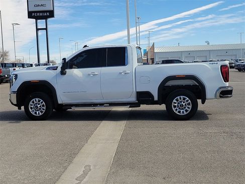 Used 2024 GMC Sierra 2500 SLE w/ SLE Value Package; image 6