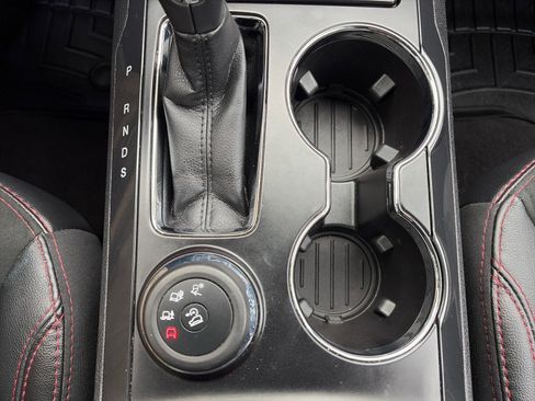 Used 2019 Ford Explorer XLT w/ Equipment Group 202A AWD/4WD image 20