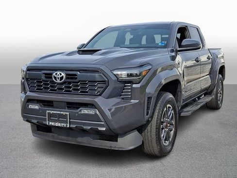 Used 2024 Toyota Tacoma TRD Sport w/ TRD Sport Upgrade Package AWD/4WD image 1