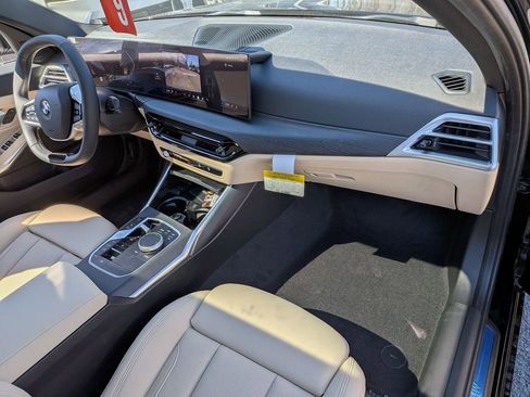New 2026 BMW 330i xDrive Sedan w/ Convenience Package AWD/4WD image 24