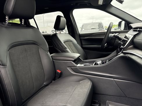 New 2026 Jeep Grand Cherokee L 4WD image 20