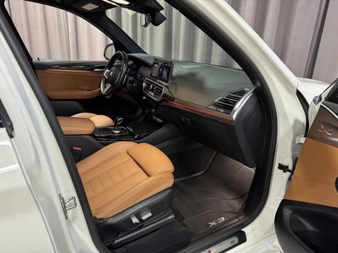 Used 2022 BMW X3 M40i w/ Premium Package image 9