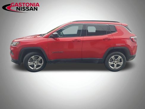 Used 2024 Jeep Compass Latitude image 26