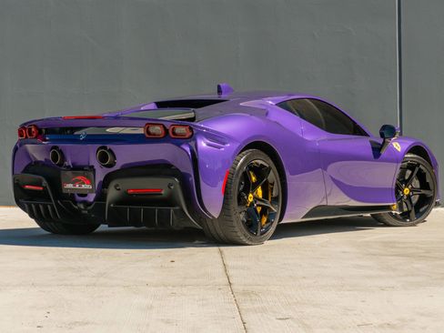 Used 2022 Ferrari SF90 Stradale image 7