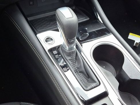 New 2025 Nissan Altima 2.5 SL AWD/4WD image 13