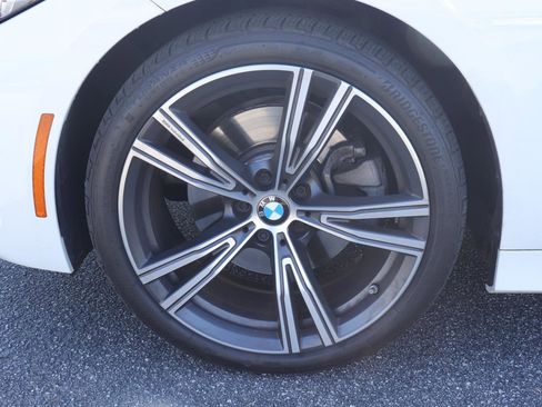 Used 2023 BMW 330i Sedan w/ Premium Package image 34