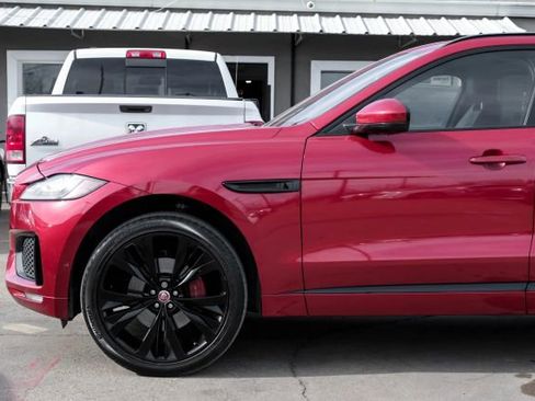 Used 2018 Jaguar F-PACE S image 16
