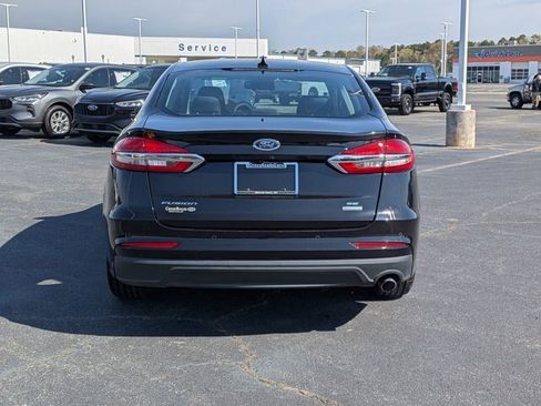 Certified 2020 Ford Fusion SE image 5
