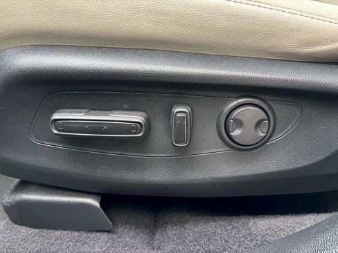 Certified 2023 Honda CR-V EX-L image 16