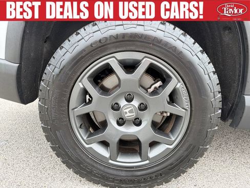 Used 2025 Honda Pilot TrailSport image 32
