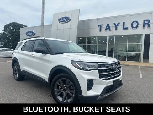 New 2026 Ford Explorer Active w/ Active Comfort Package AWD/4WD image 1
