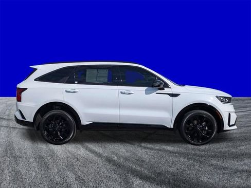 Used 2023 Kia Sorento SX image 3