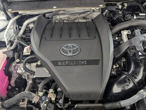 Used 2023 Toyota Highlander XSE FWD image 12