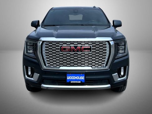 Used 2021 GMC Yukon XL Denali w/ Denali Premium Package AWD/4WD image 2