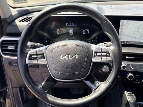 Used 2023 Kia Telluride S w/ S Sunroof Package FWD image 19