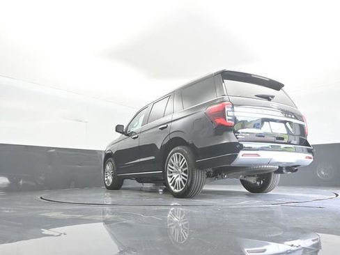 Certified 2023 Ford Expedition Platinum AWD/4WD image 35