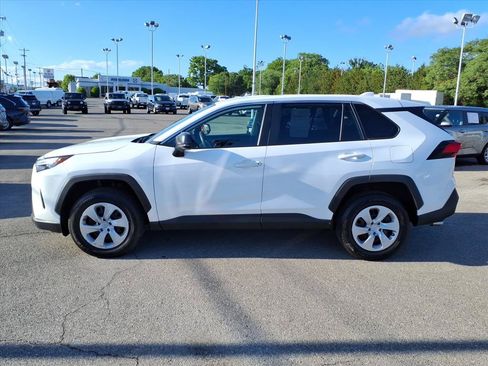 Used 2024 Toyota RAV4 LE AWD/4WD image 7