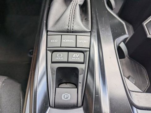 Used 2026 Toyota Camry LE FWD image 28