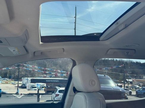 Used 2022 GMC Acadia Denali w/ Denali Technology Package image 23