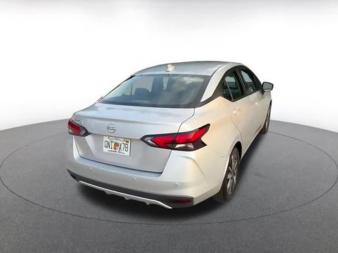 Used 2025 Nissan Versa SV FWD image 14