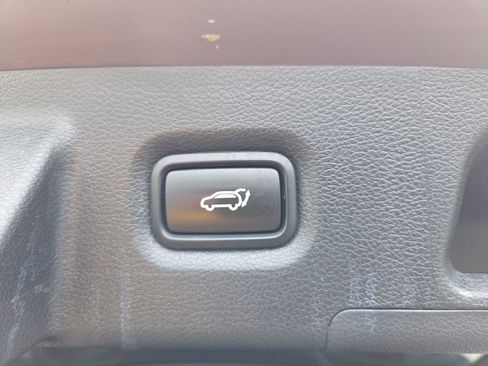 Used 2019 Hyundai Santa Fe SEL FWD image 30