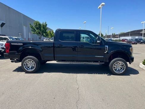 Used 2022 Ford F350 Lariat w/ Tremor Off-Road Package AWD/4WD image 4