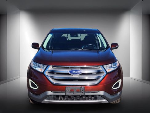 Used 2016 Ford Edge Titanium w/ Equipment Group 302A image 5