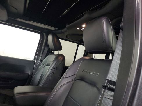 Used 2020 Jeep Wrangler Unlimited Sahara AWD/4WD image 20