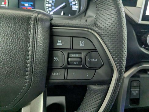 Used 2025 Toyota Tundra SR5 w/ SR5 Premium Package AWD/4WD image 17