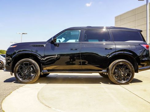 New 2026 INFINITI QX80 4WD image 8