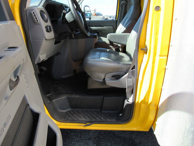 Used 2022 Ford E-350 and Econoline 350 Super Duty RWD image 23