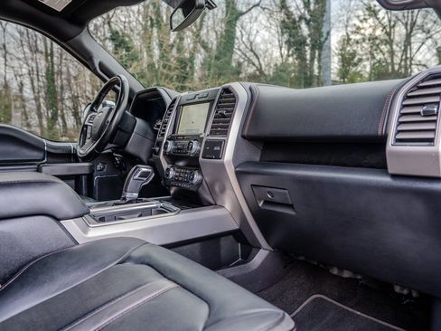 Used 2019 Ford F150 Platinum image 33